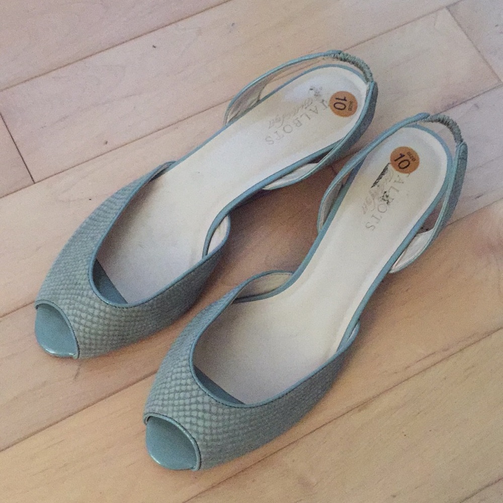 Talbots Peep-toe Snake skin small wedge shoes
